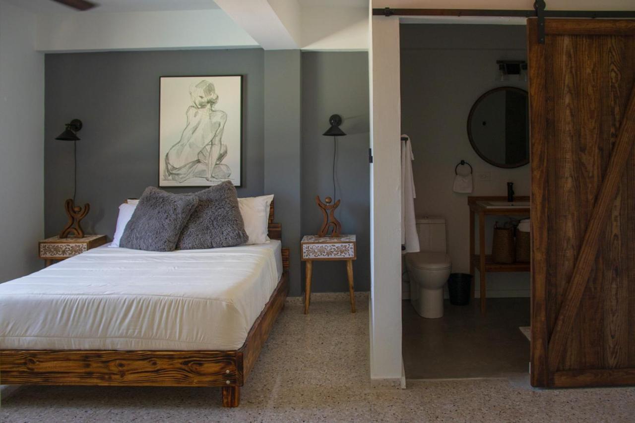 The Serene House Bed & Breakfast ルキリョ エクステリア 写真