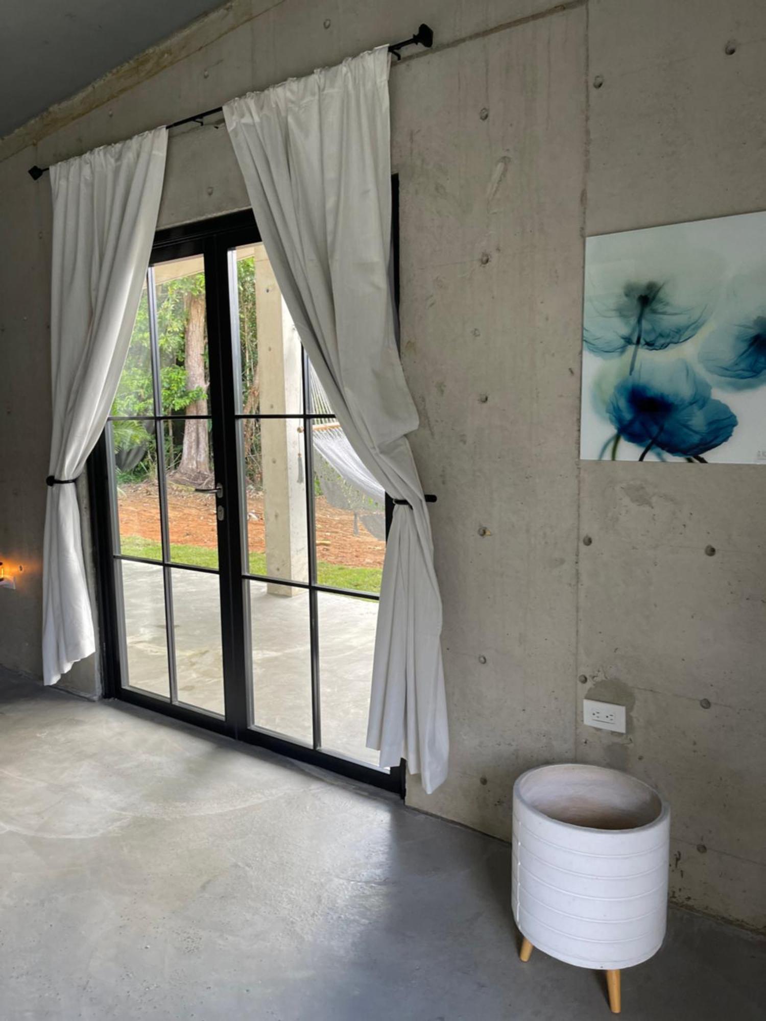 The Serene House Bed & Breakfast ルキリョ エクステリア 写真